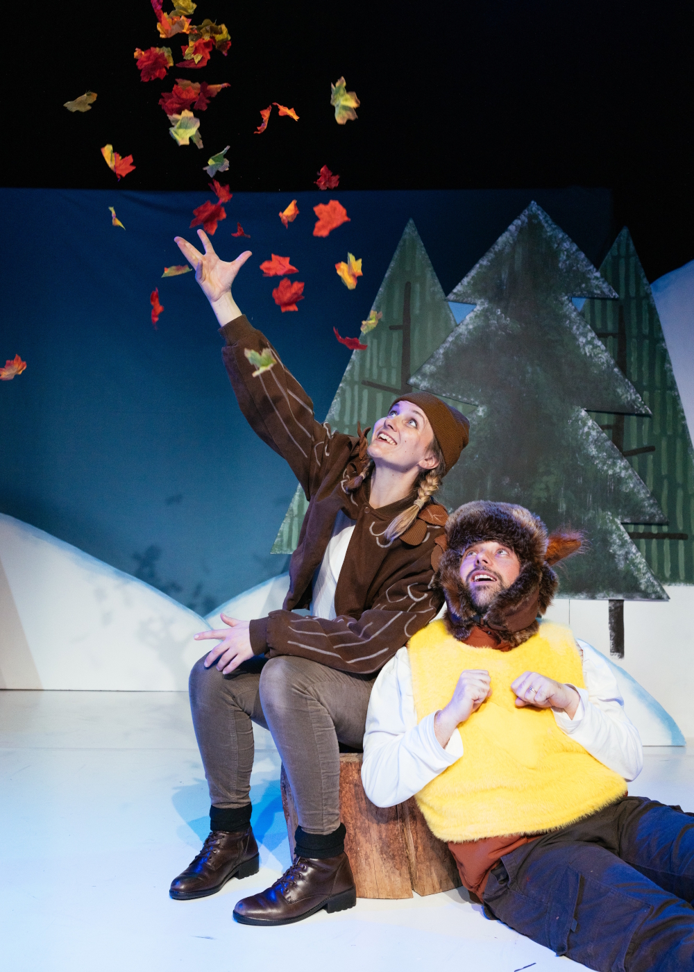 Little Robin Red Vest, Rachel Baynton - Set and Costume Designer, Filskit Theatre Company and Victoria Briggs, UK Tour